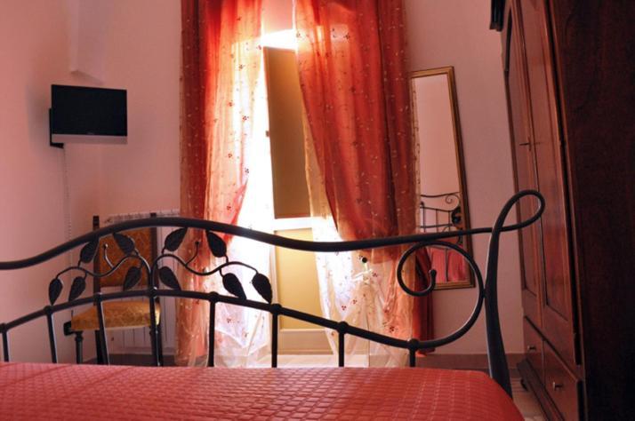 Al Borgo Antico Ristorante E B&B Crispiano ภายนอก รูปภาพ